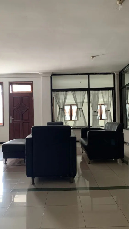Hotel O Penginapan Mangkoe Barokah