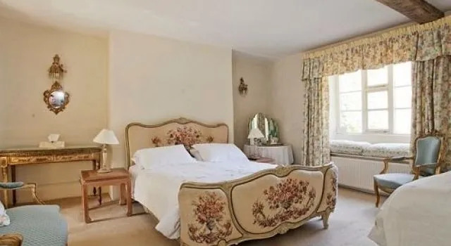 Warsborough House