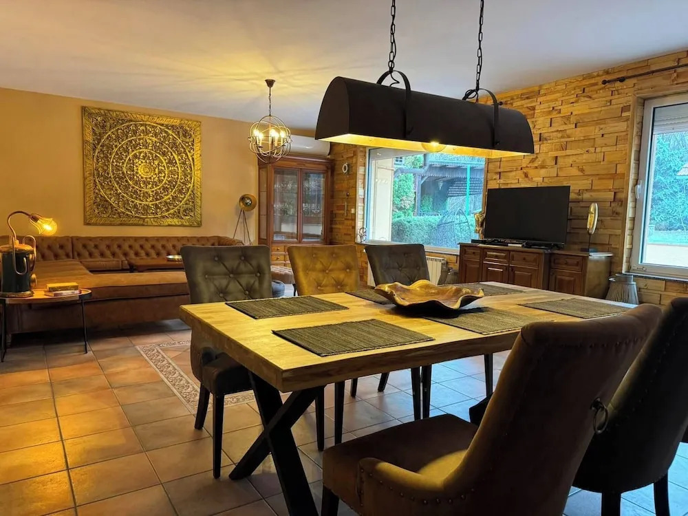 Villa Boyana City & Relax with Hot Jacuzzi and Sauna by BookVillaBG