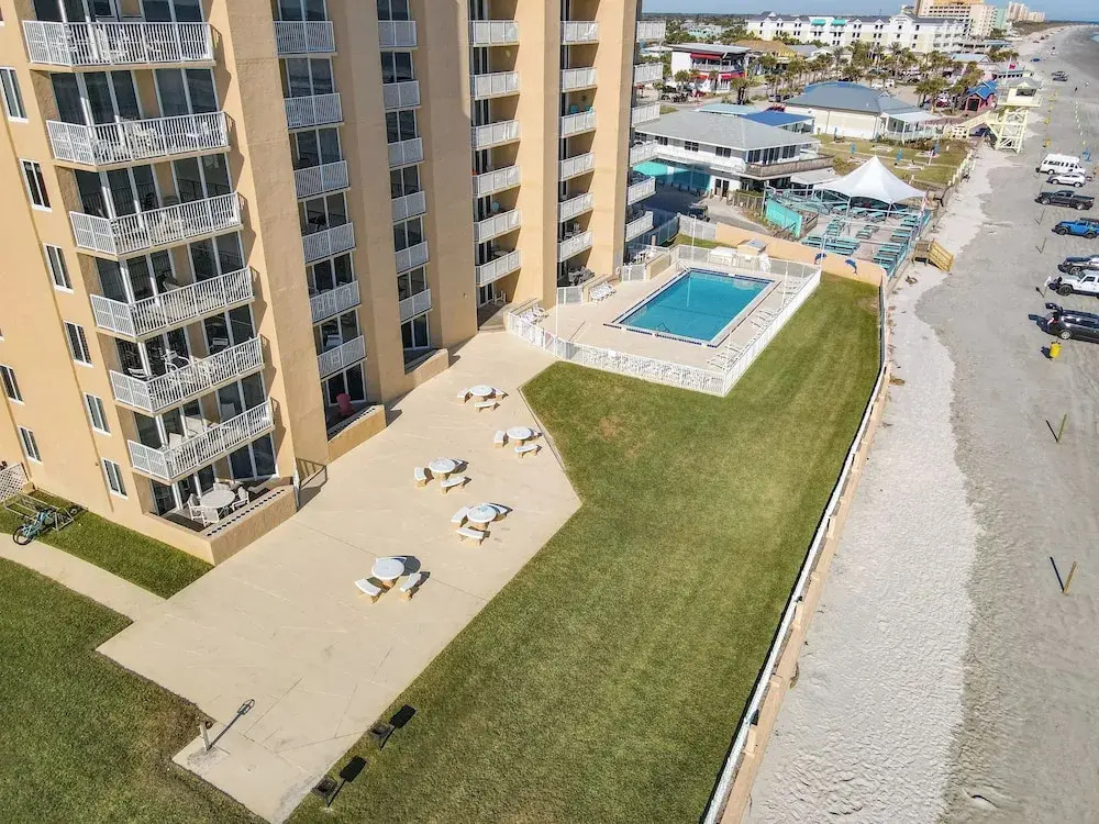 Oceania Beach Club 606