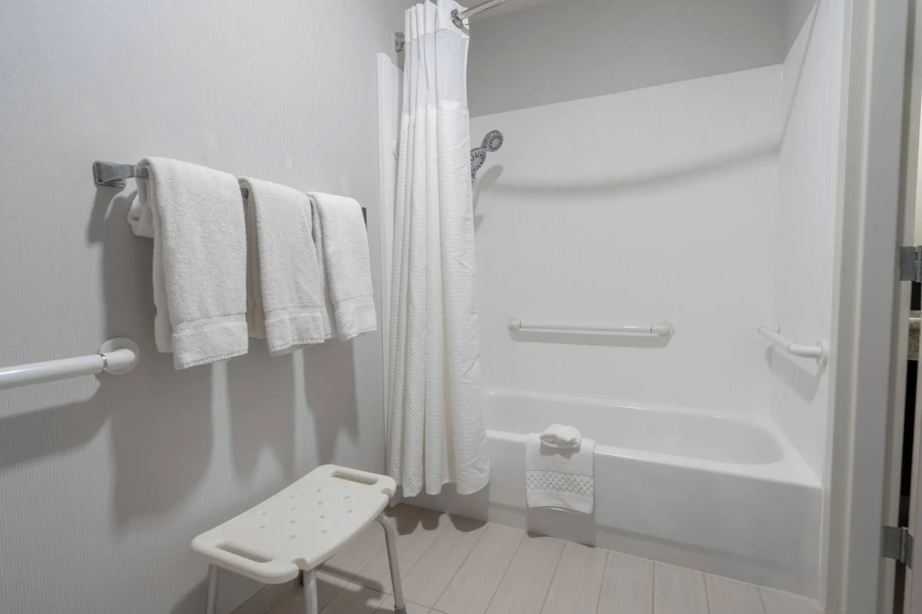 Courtyard by Marriott Cleveland Willoughby