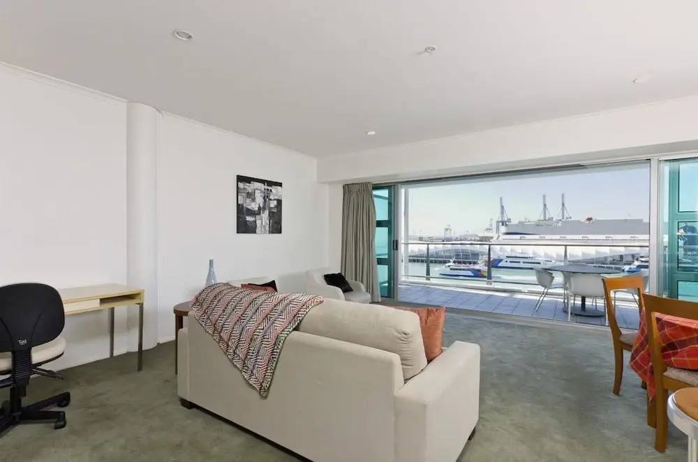 QV Waterfront & Urban Apartment - 494