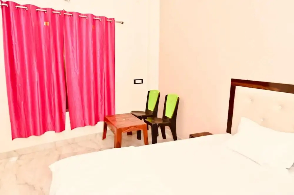 Hotel The Sgs Inn