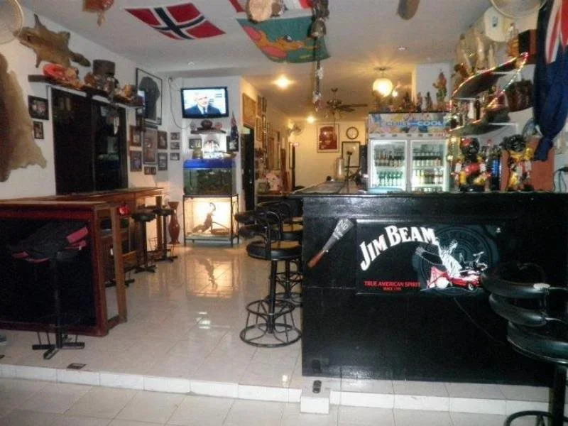 Family Home Guesthouse Phuket