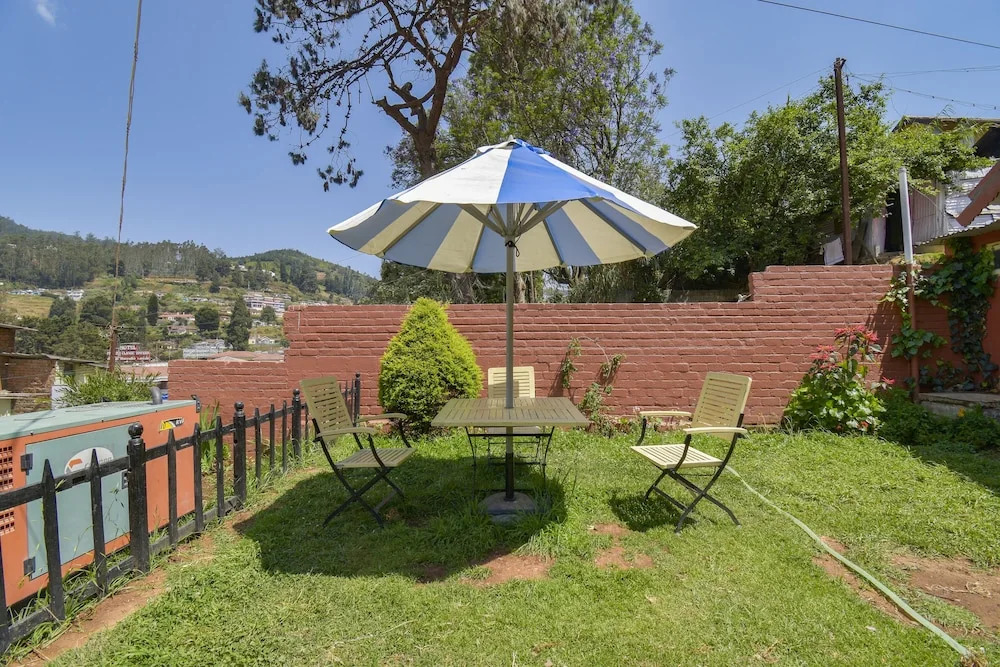 FabHotel Wenlock Homes