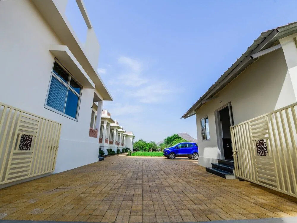 Oyo 41066 Brahma Farm Stays
