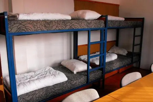 Season Hostel Hill