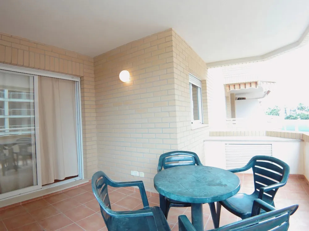 Piso De Dos Habitaciones Para Vacaciones a 2min de la Playa en Marina D'Or (CALA)