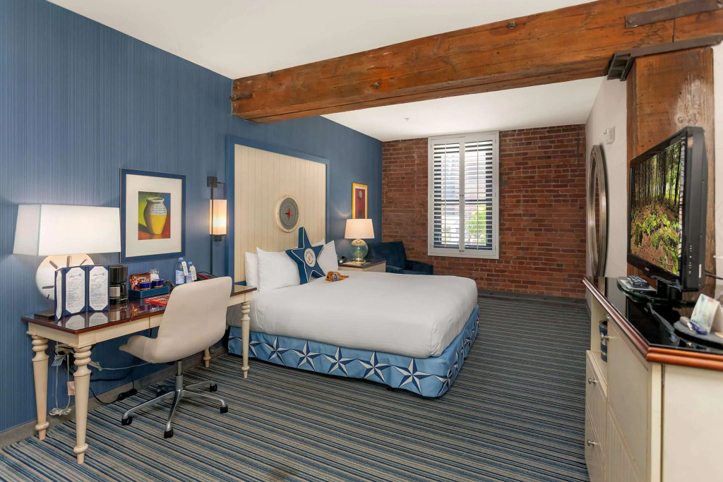 Argonaut Hotel