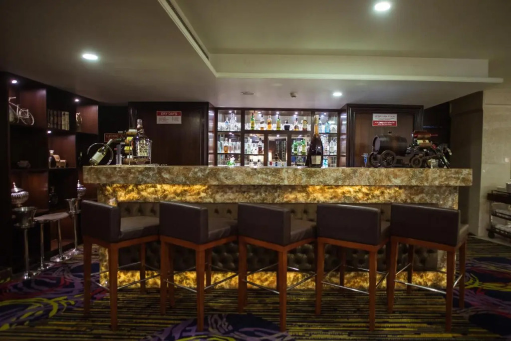 Shakun Hotels And Resorts