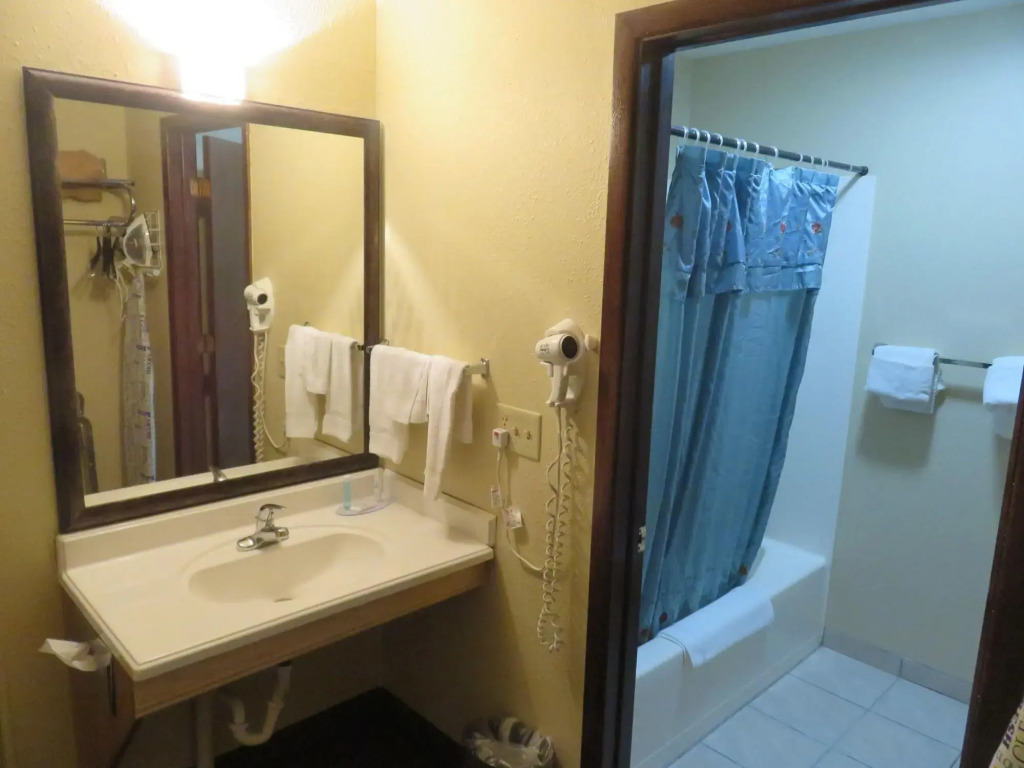 Americas Best Value Inn Story City
