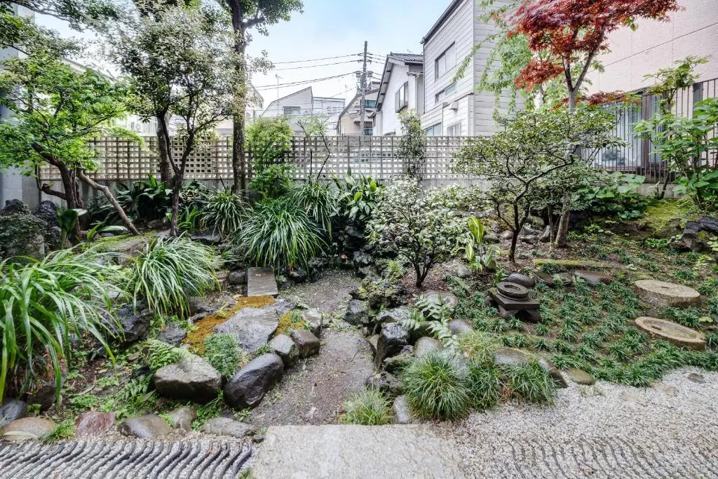 SHINJUKU Garden-house