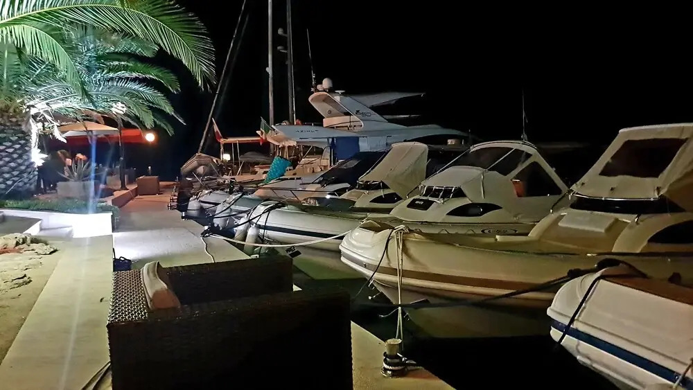 Villa Rava Hotel & restaurant