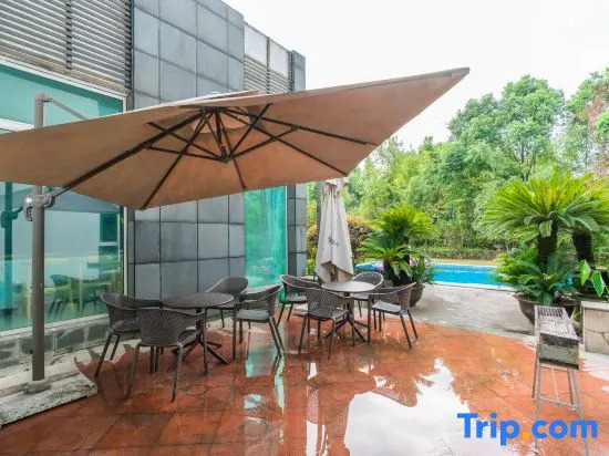Shanghai Meishu Time Swimming Pool Party Single-family Villa