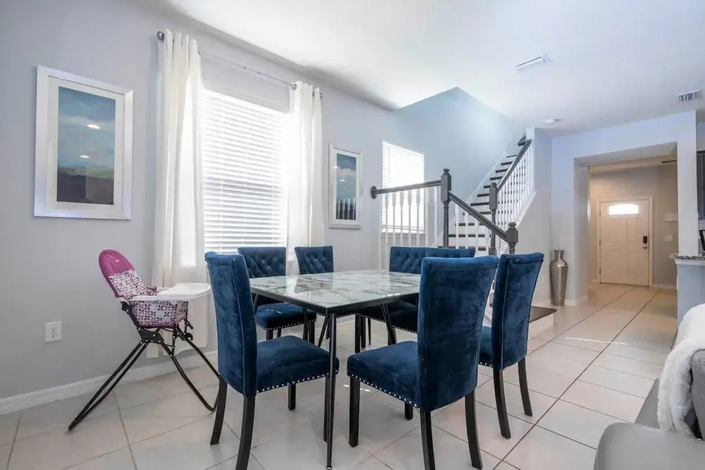 2405 Amazing 5BD Townhome for Your Vacation