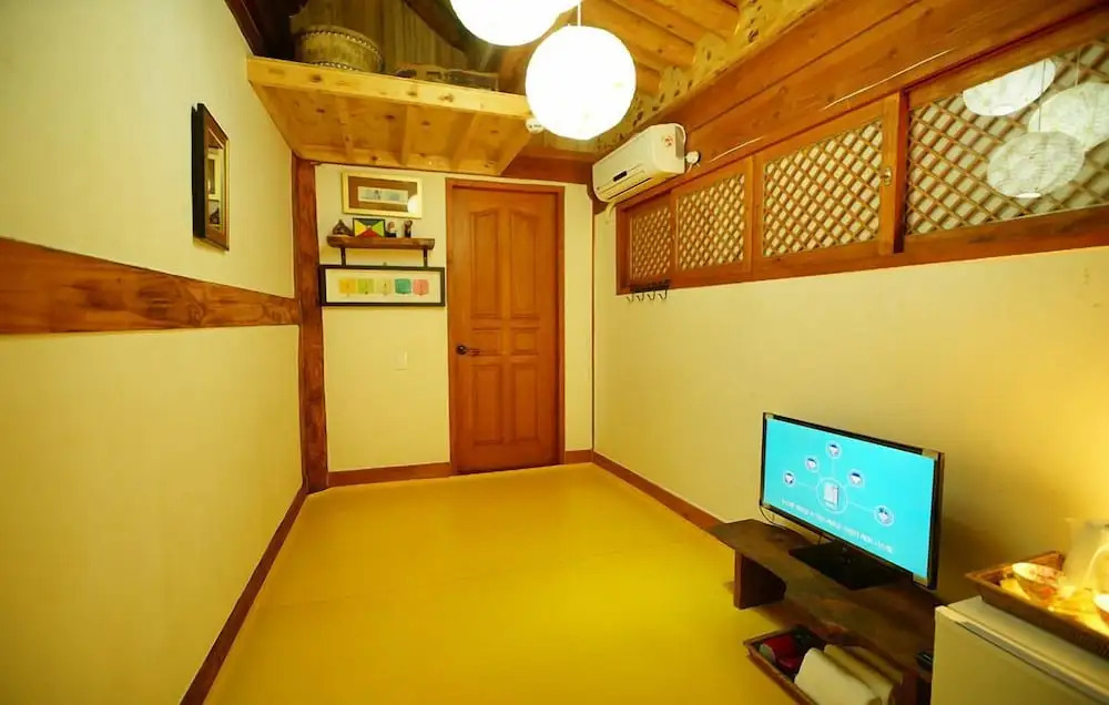 Kim Myongok's Hanok Stay
