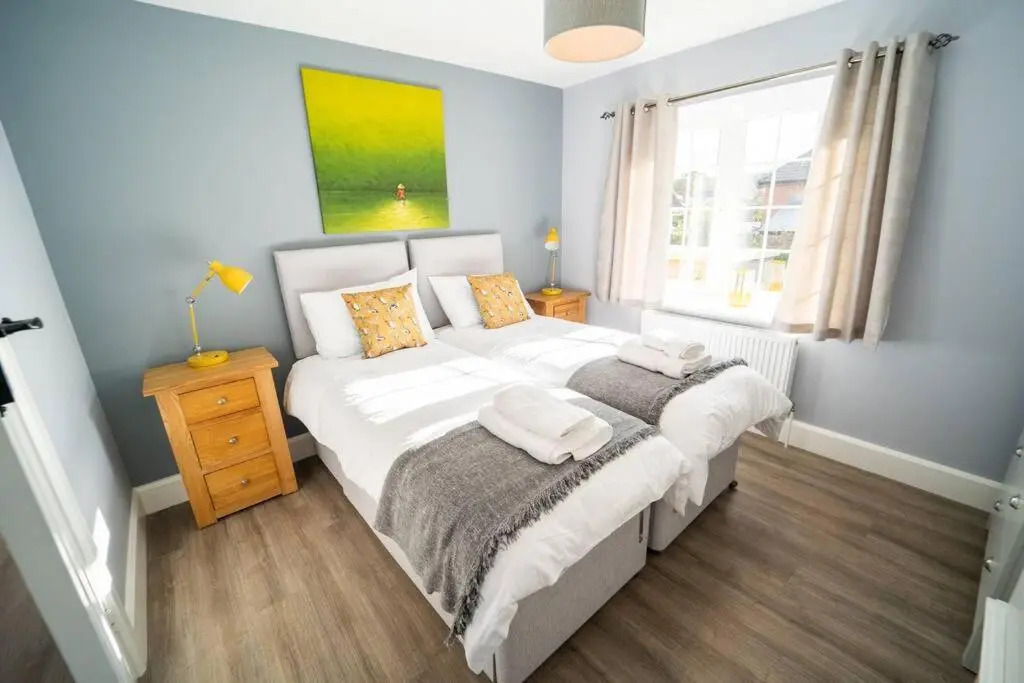 The Cedars, Cromer, a 7.5 minute walk to the beach