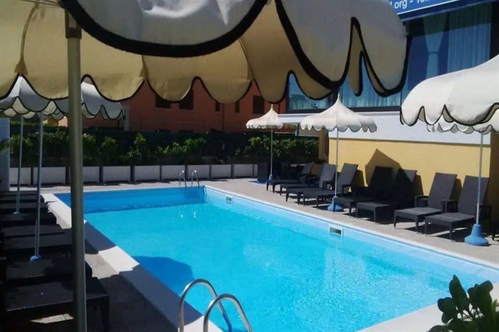Hotel Mondial