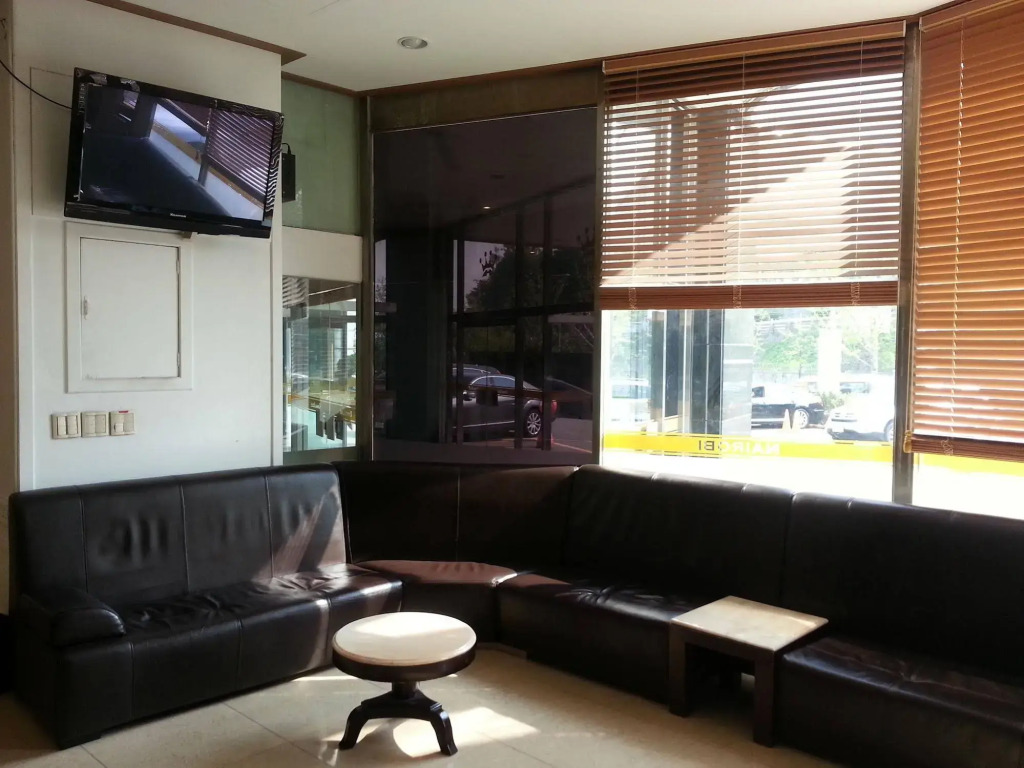 Itaewon Crown hotel