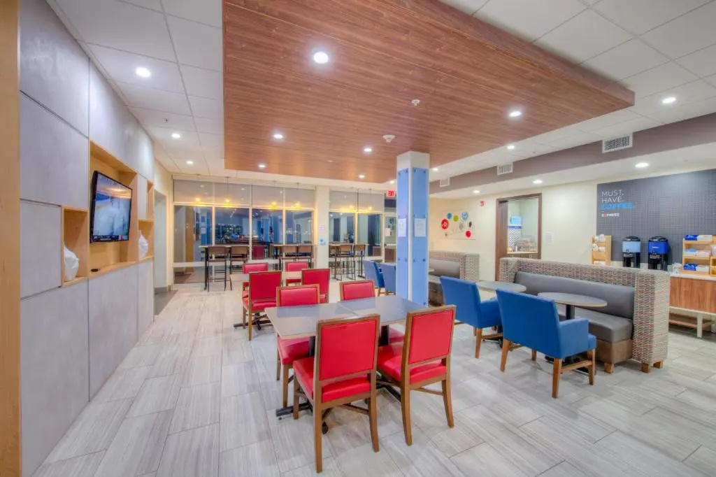 Holiday Inn Express & Suites - Remington by IHG