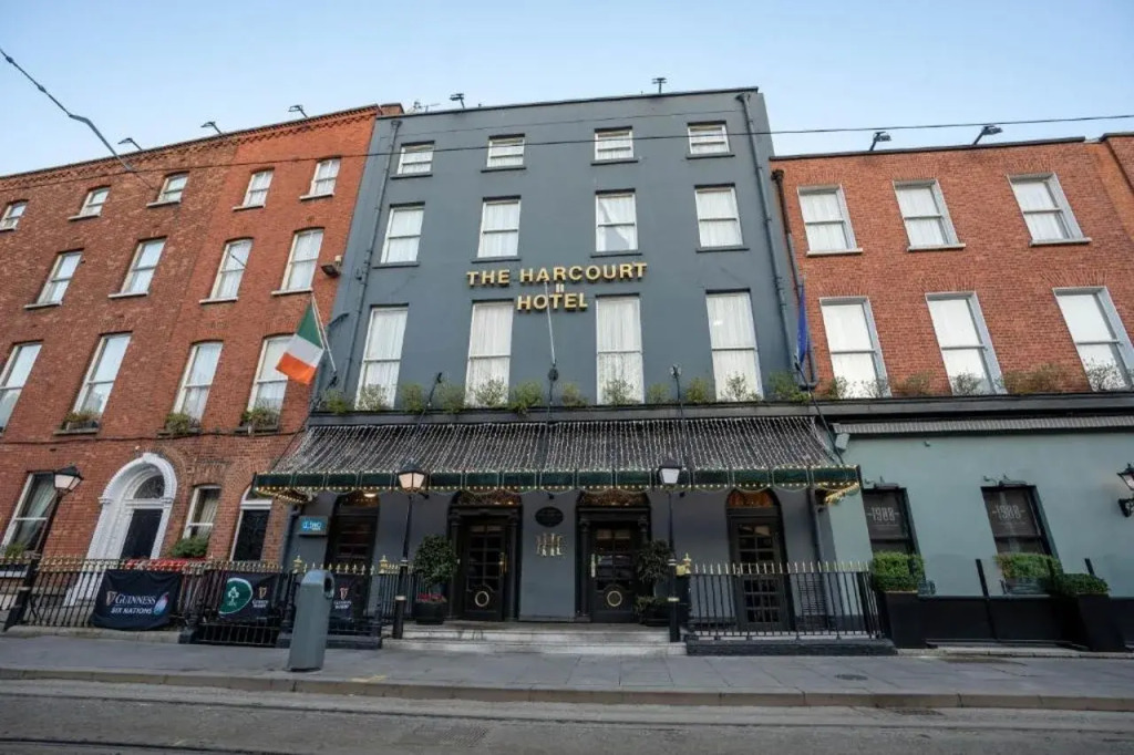 Harcourt Hotel