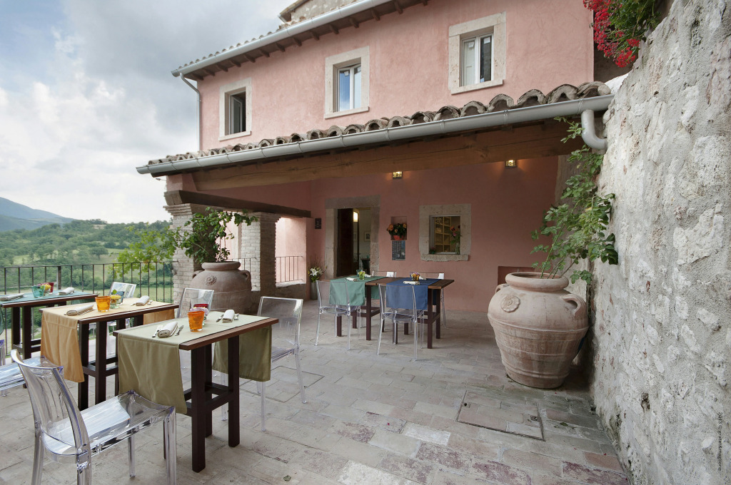 Castello di Postignano Relais