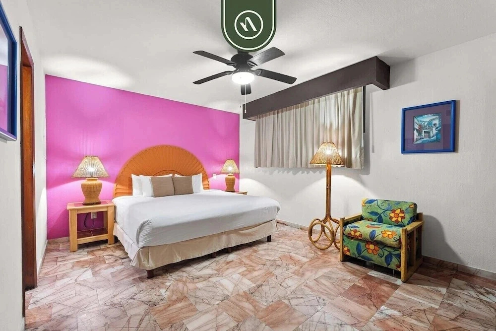 Oceanview 1 BR Condo - Pool - Cleaning Included