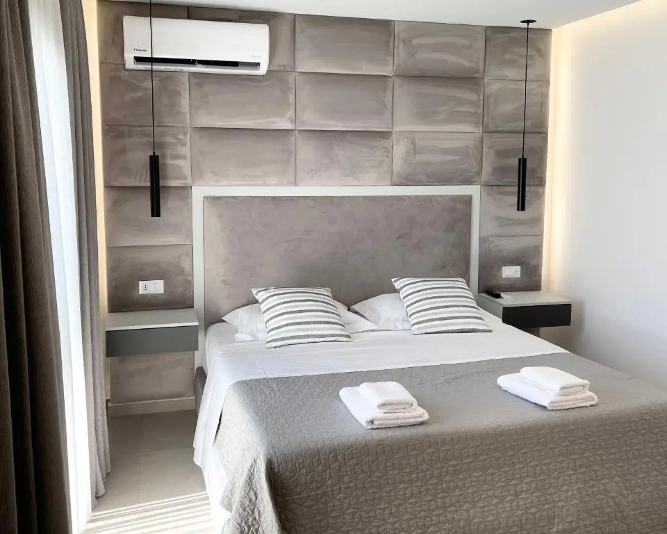 White House Kokas Luxury Apartments