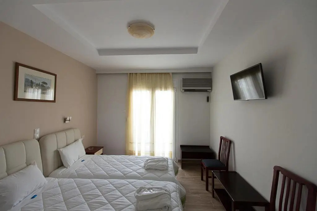 Flisvos Rooms
