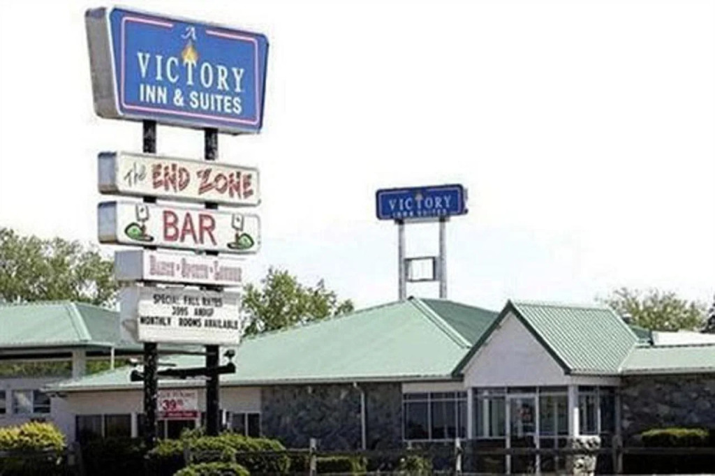 A Victory Inn & Suites Bowling Green