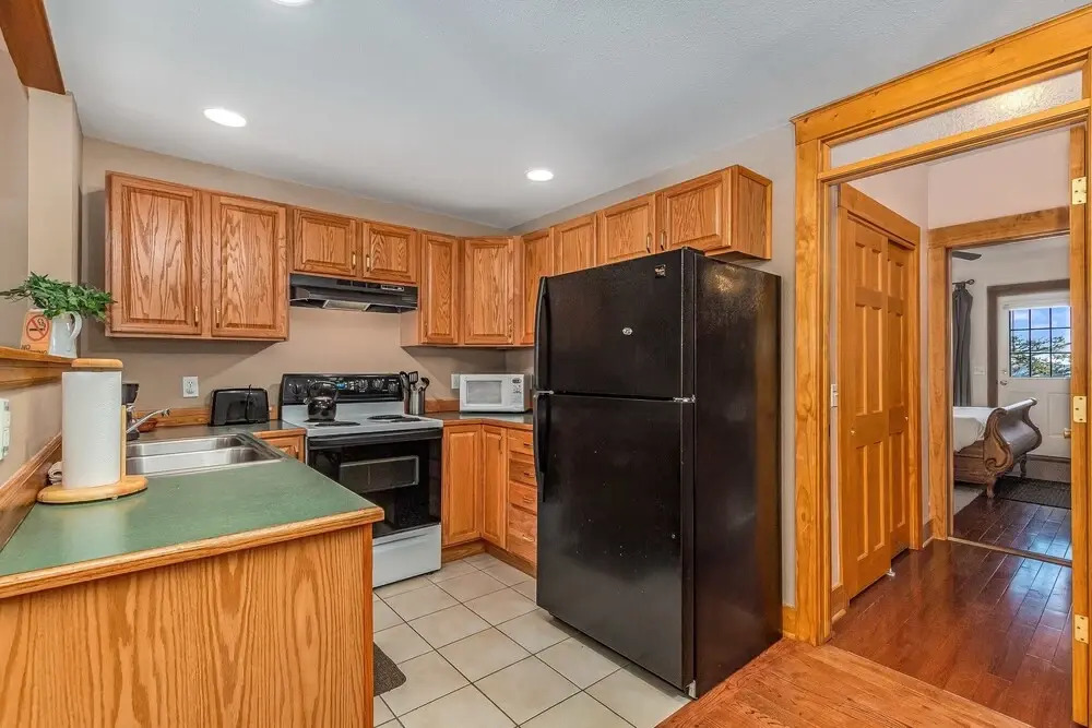 Hallett Peak 101 2 Bedroom Condo by RedAwning