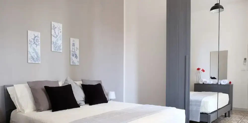 Myia 3B in Siracusa With 1 Bedrooms and 1 Bathrooms