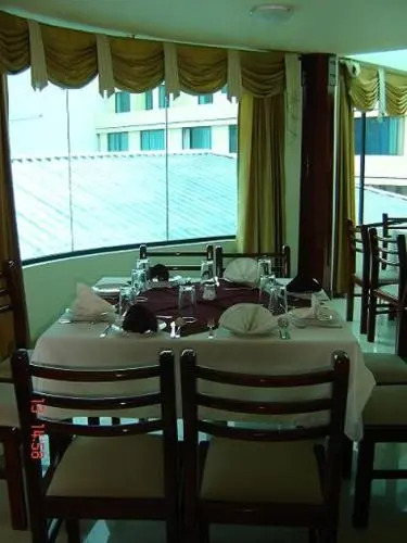 Hotel Sierra Nort