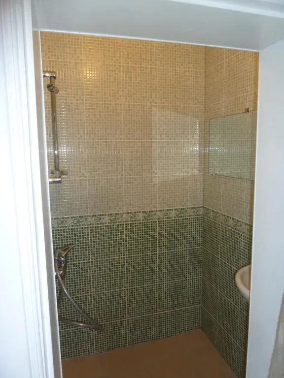 Ezera street apartment 9