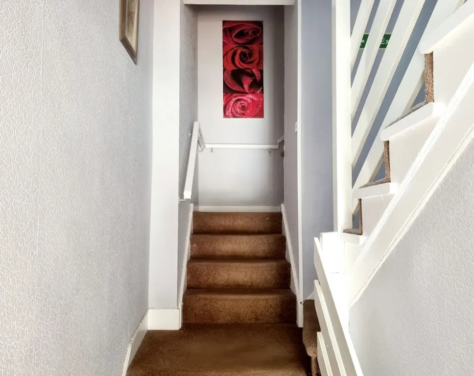 Lovatt Apartment Near City Center