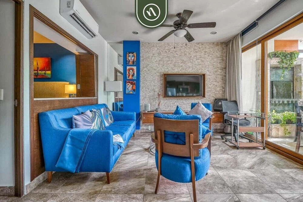 1 BR Condo - Amazing Sunsets From the Roof - Pool
