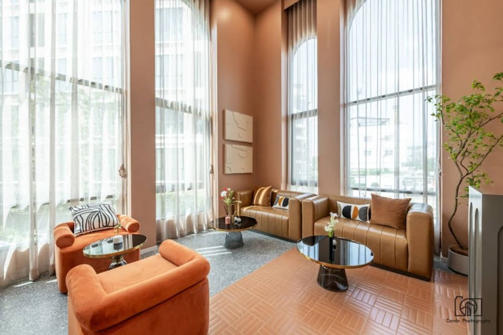 Luxurious 1 and Half Bedroom Condo With Resort-style Amenities in Nonthaburi