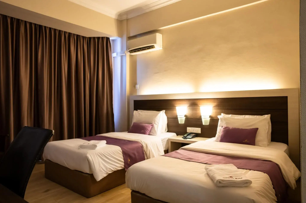 Somerset Hotel