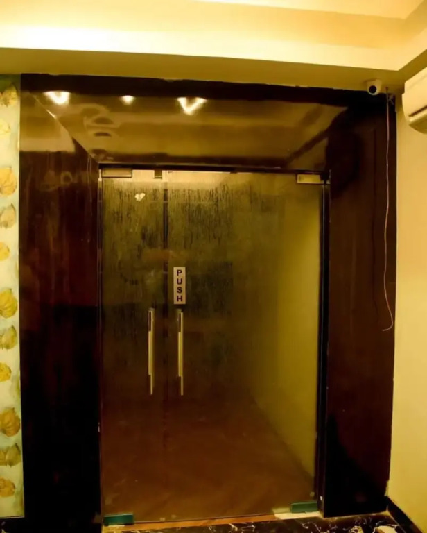Goroomgo Charyana hotel & Dormitory