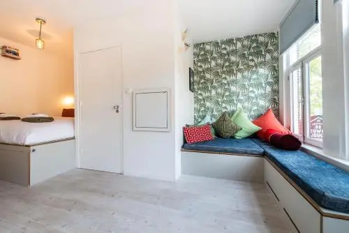 Canal-View Studio in Jordaan, Smart TV