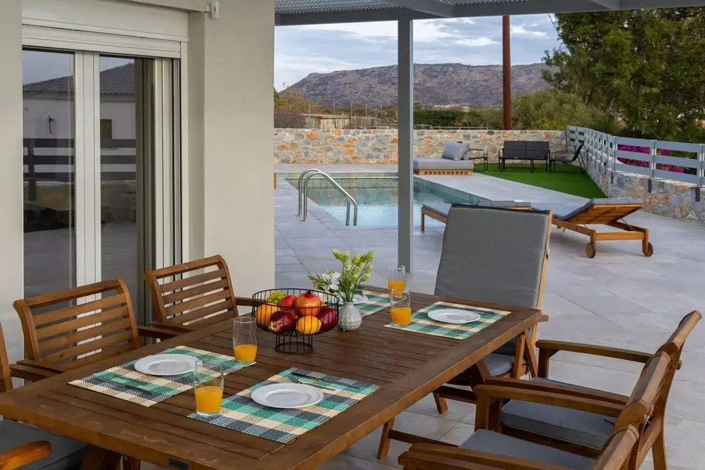 Giannas Panoramic Seaview Twin Villas with pool 2