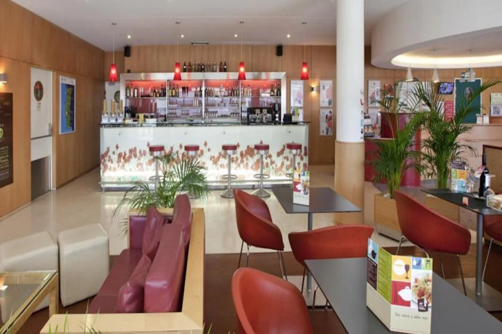 Hotel ibis Porto Sao Joao