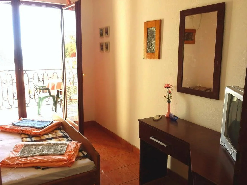 Prag Apartments & Rooms
