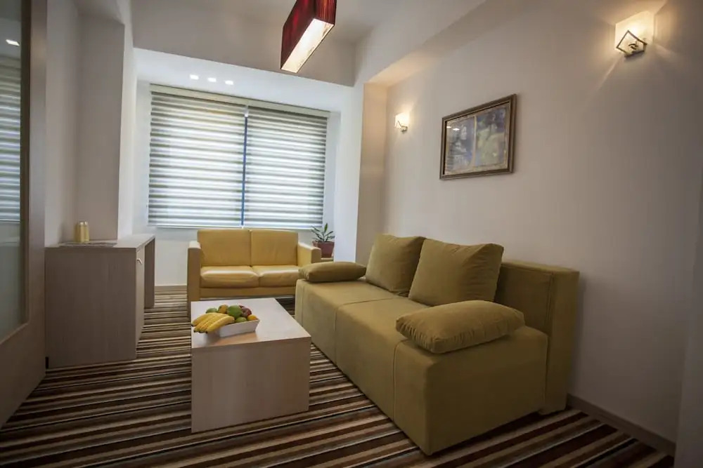 Zambak Apartments