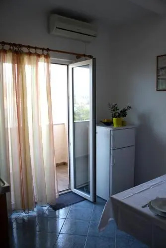 Apartments Miše
