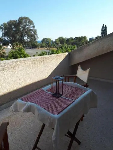 Studio Room Ensuite by the Beach, Entire Independent Unit