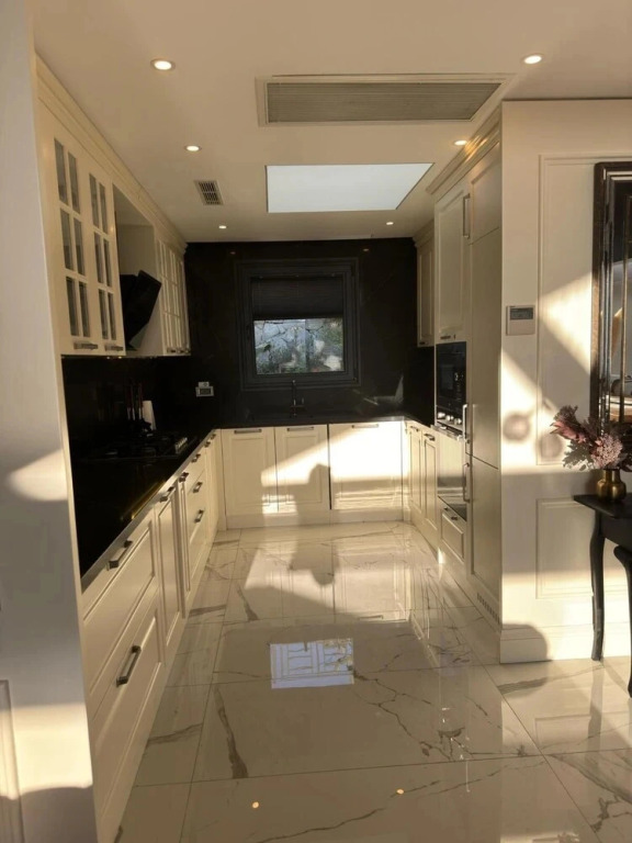 Yalıkavakta 4 Odalı Villa BD4150