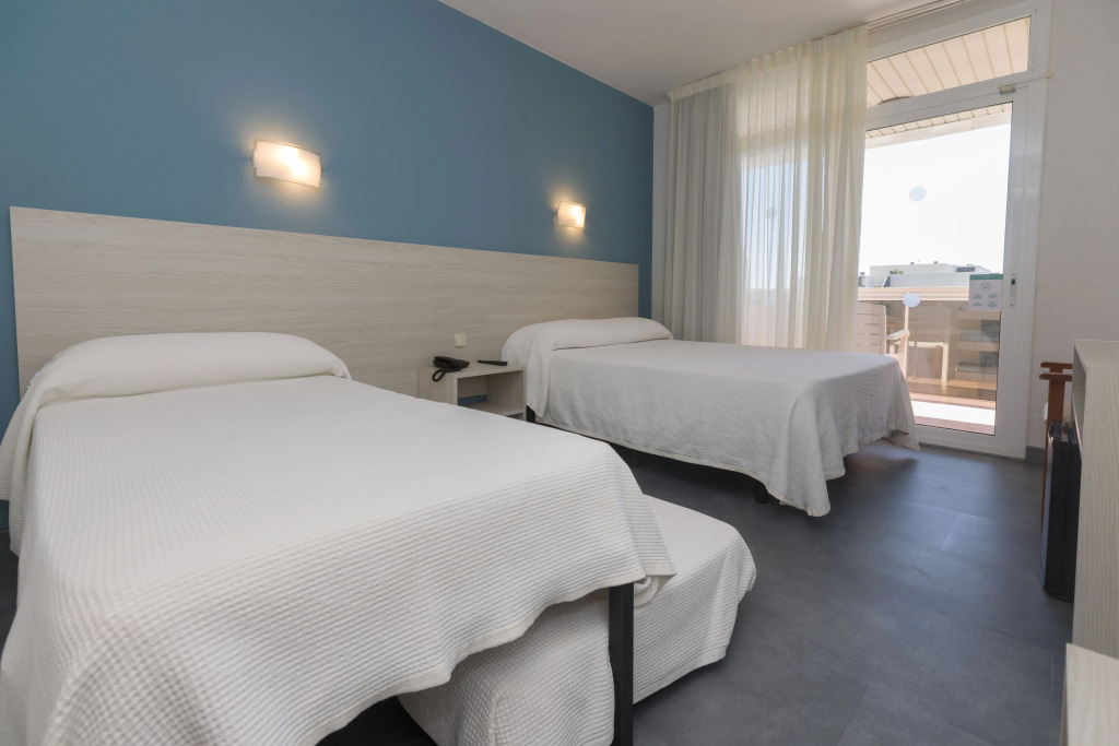 Ponient Hotel-Aparthotel Marinada by PortAventura World - Available rates with tickets included
