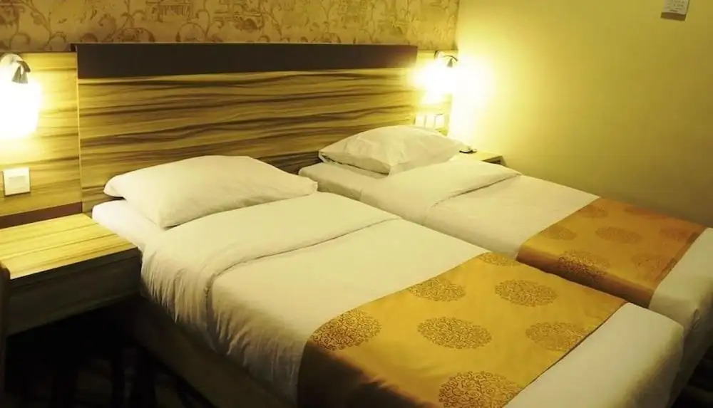 Victory City Hotel Crystal Bay