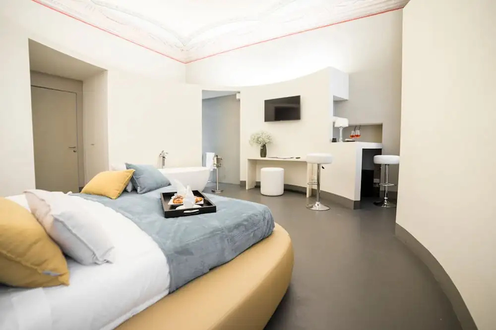 LUCUS Exclusive Bed and Breakfast